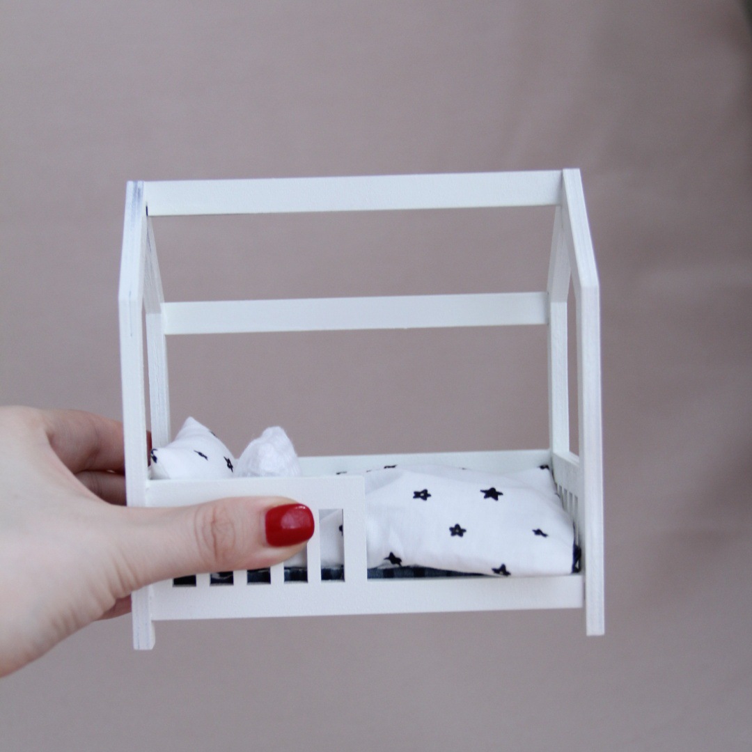 1:12 Miniature Wooden Baby Cri - огляд і ціна Baby Nursery Age