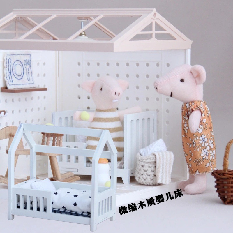 1:12 Miniature Wooden Baby Cri - огляд і ціна Baby Nursery Age