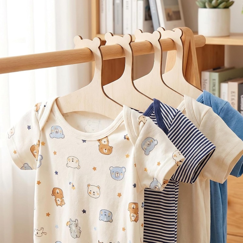 Baby Clothes Rack Cute Bear Wo - огляд і ціна Baby Nursery Home